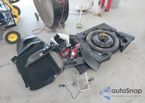 2020 Mazda Cx-30 z USA, uszkodzony, nr VIN 3MVDMBBLXLM124639